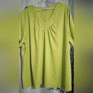 🌠 #43 Bright Green Short Sleeve Relaxed Pleat Front Blouse